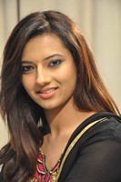 Isha Chawla Latest Stills